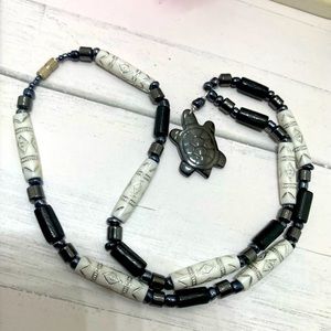 Hematite bead artisan southwestern native style turtle pendant necklace 
18”
Exc